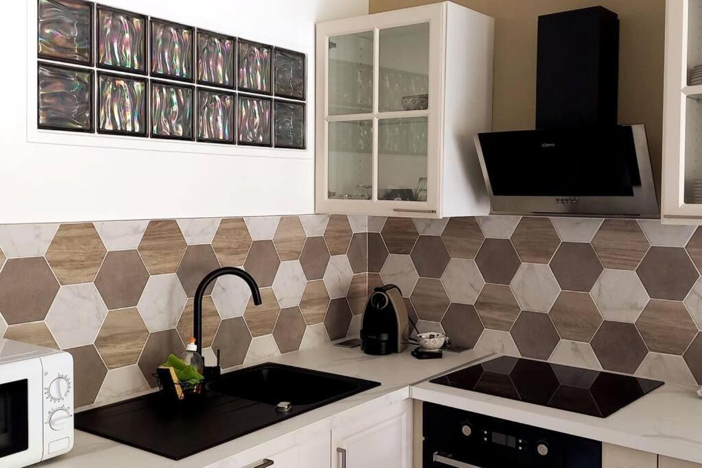 Immeuble Le Regency, Appartement 4 Pieces, 80 Metres De La Plage Menton Luaran gambar