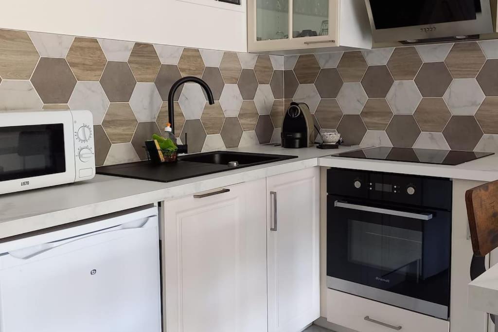Immeuble Le Regency, Appartement 4 Pieces, 80 Metres De La Plage Menton Luaran gambar