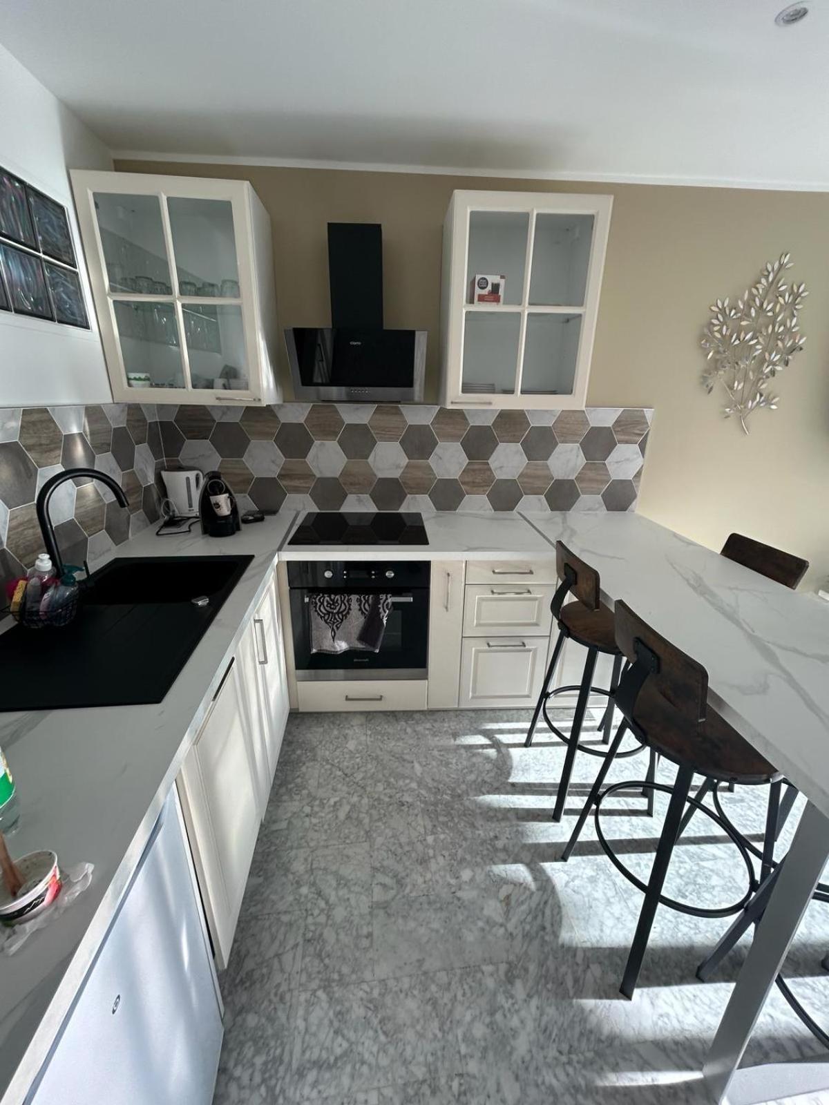 Immeuble Le Regency, Appartement 4 Pieces, 80 Metres De La Plage Menton Luaran gambar